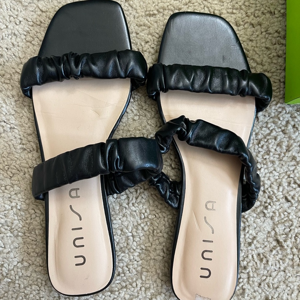 Black slippers